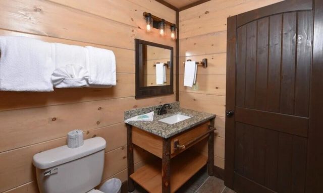 1481 Sleepy Valley Lane, Sevierville, TN 37876