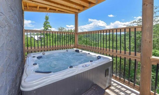 1481 Sleepy Valley Lane, Sevierville, TN 37876