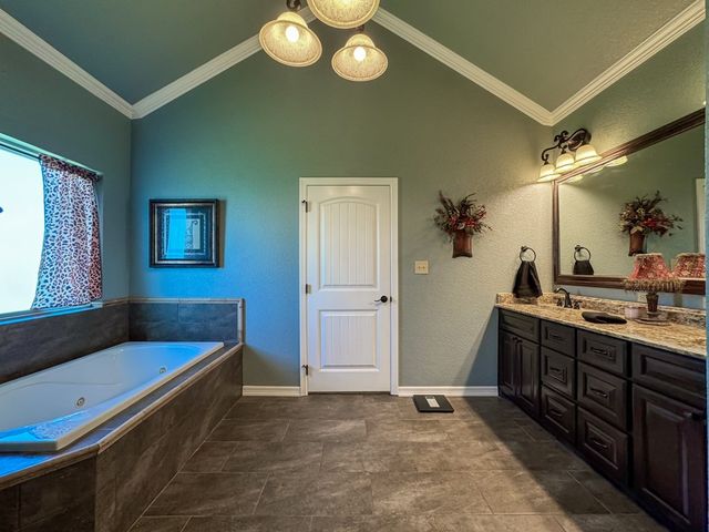 4634 SE 1000, Andrews, TX 79714