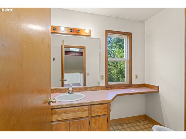 35255 S SUMMIT Ln, Molalla, OR 97038