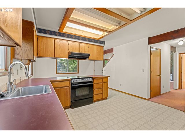 35255 S SUMMIT Ln, Molalla, OR 97038