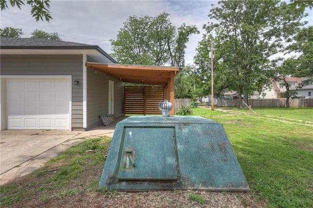 702 W Kansas Street, Pittsburg, KS 66762