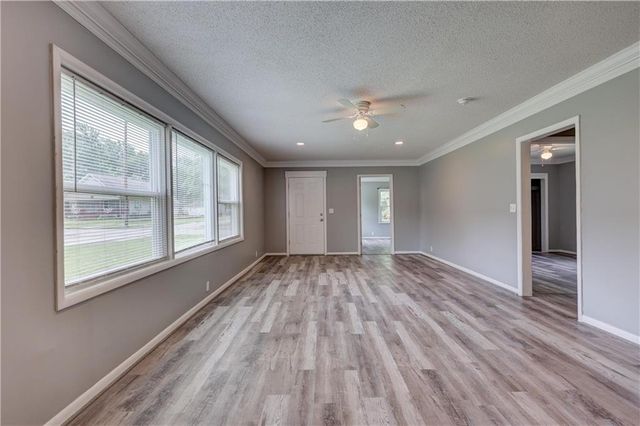 702 W Kansas Street, Pittsburg, KS 66762