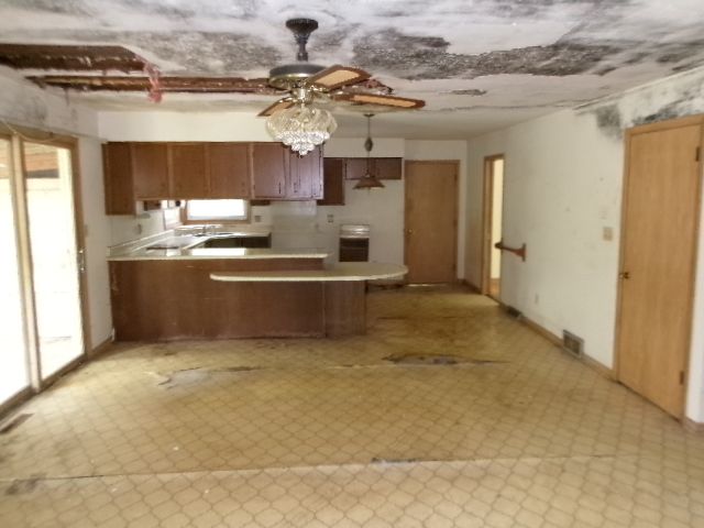 607 N Fleming Road, Woodstock, IL 60098