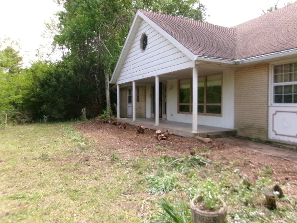 607 N Fleming Road, Woodstock, IL 60098