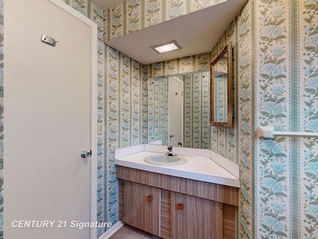 4350 Captains Lane, Flint, MI 48507