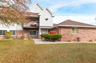 170 W Aspen COURT #3, Oak Creek, WI 53154