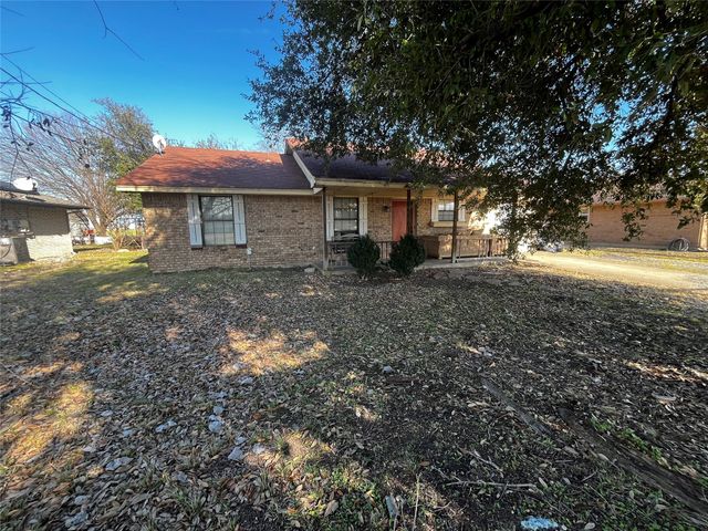 427 N Dallas Street, Palmer, TX 75152
