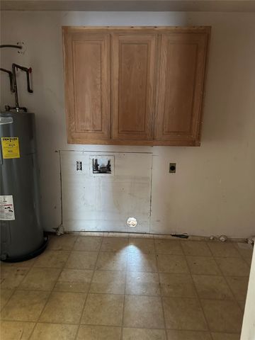 427 N Dallas Street, Palmer, TX 75152