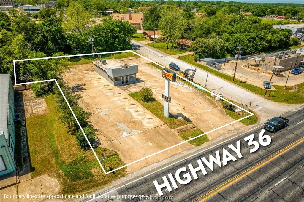 310 State HWY 36 South, Caldwell, TX 77836 — exterior