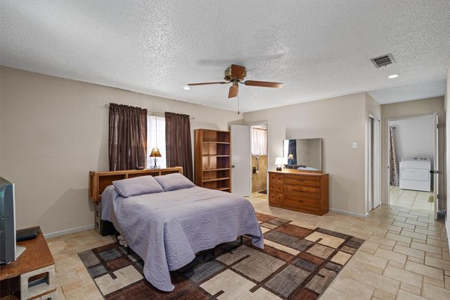 3311 Bengston ST, Austin, TX 78702