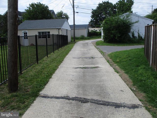 719 CHESTNUT ST, Hagerstown, MD 21740