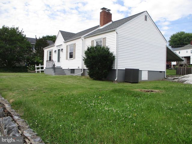 719 CHESTNUT ST, Hagerstown, MD 21740