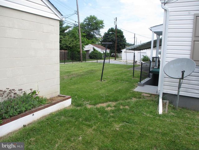 719 CHESTNUT ST, Hagerstown, MD 21740