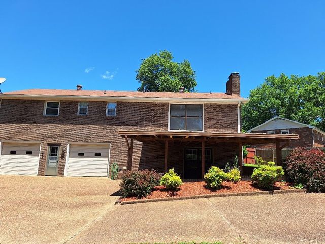 735 Dutchmans Ct, Hermitage, TN 37076