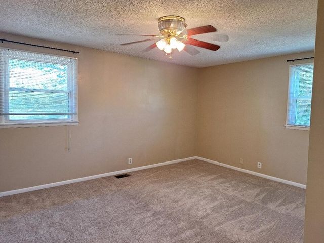 735 Dutchmans Ct, Hermitage, TN 37076