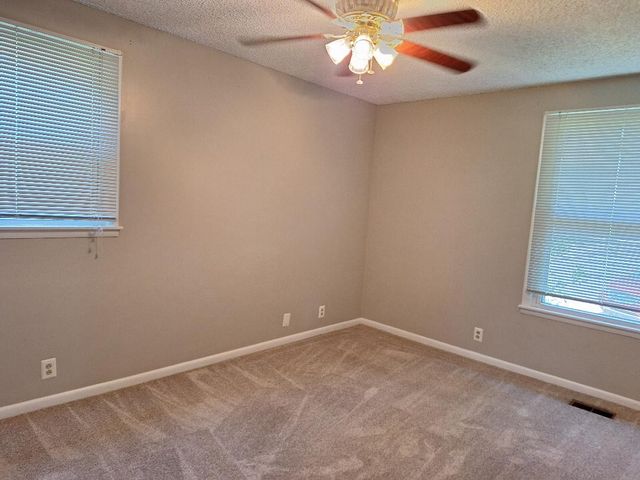 735 Dutchmans Ct, Hermitage, TN 37076