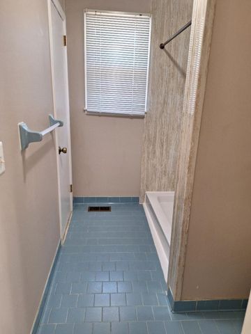 735 Dutchmans Ct, Hermitage, TN 37076