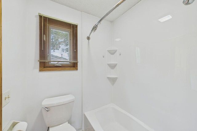 1541 S Bavarian Pass, Fridley, MN 55432