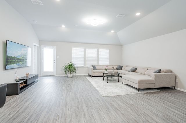 1825 Damianita Drive, Royse City, TX 75189