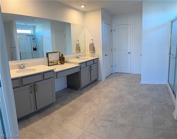 509 Forecastle Court, Avon Lake, OH 44012