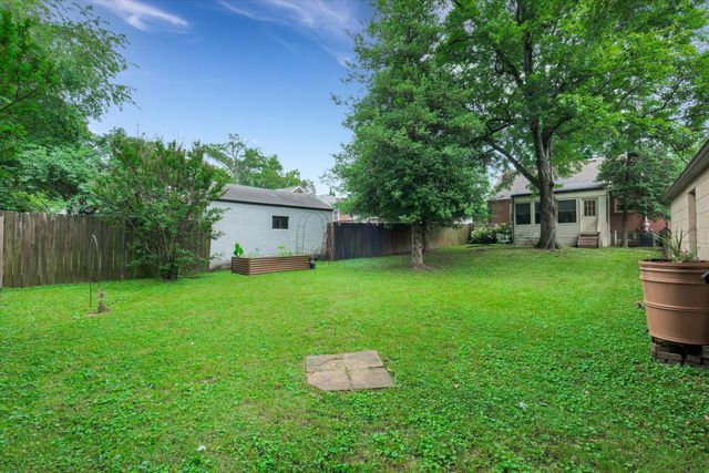 2826 Eleanor Avenue, Louisville, KY 40205