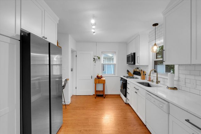 2826 Eleanor Avenue, Louisville, KY 40205