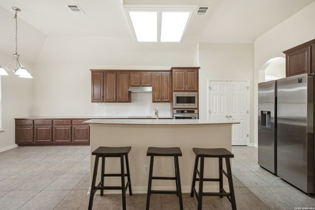 711 Spacious Sky, San Antonio, TX 78260