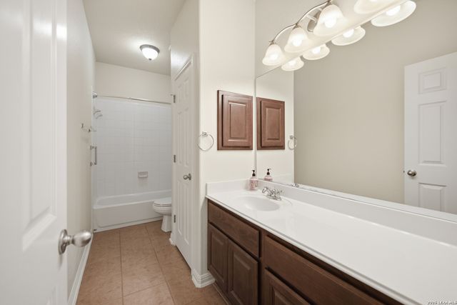 711 Spacious Sky, San Antonio, TX 78260