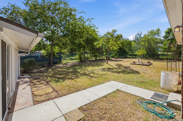 711 Spacious Sky, San Antonio, TX 78260