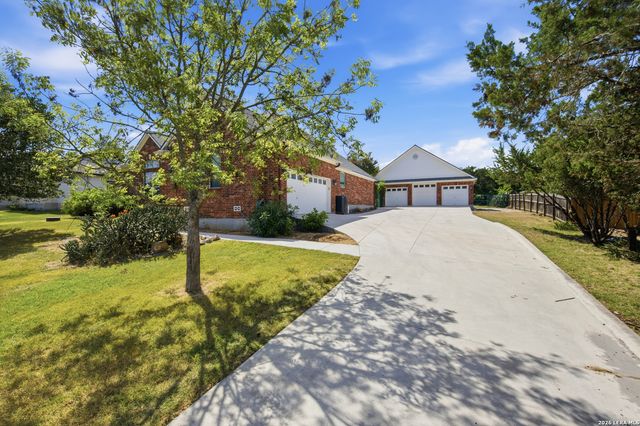 711 Spacious Sky, San Antonio, TX 78260