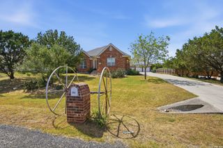 711 Spacious Sky, San Antonio, TX 78260