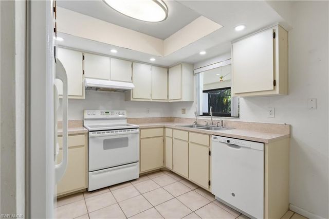 2604 E 6th ST, Lehigh Acres, FL 33936