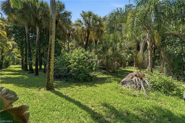 2604 E 6th ST, Lehigh Acres, FL 33936
