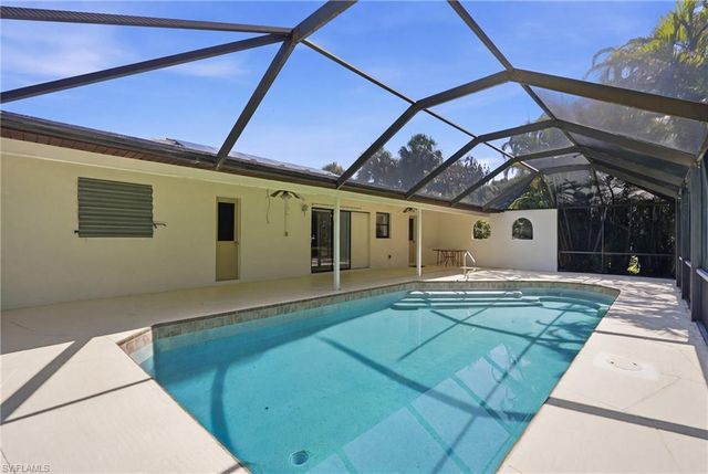 2604 E 6th ST, Lehigh Acres, FL 33936