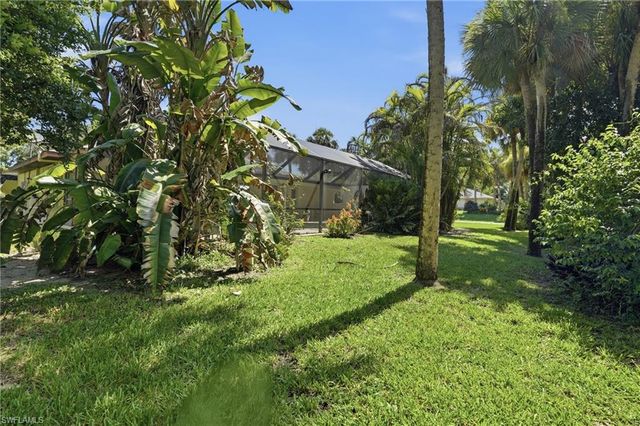 2604 E 6th ST, Lehigh Acres, FL 33936
