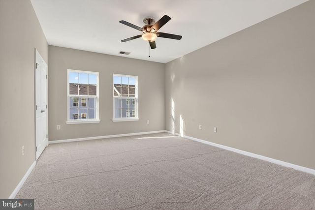 1731 DOROTHY LN, Woodbridge, VA 22191