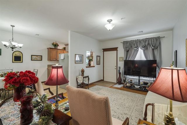 1812 Alameda Street 222, Norman, OK 73071