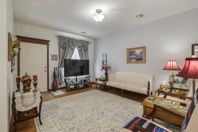 1812 Alameda Street 222, Norman, OK 73071