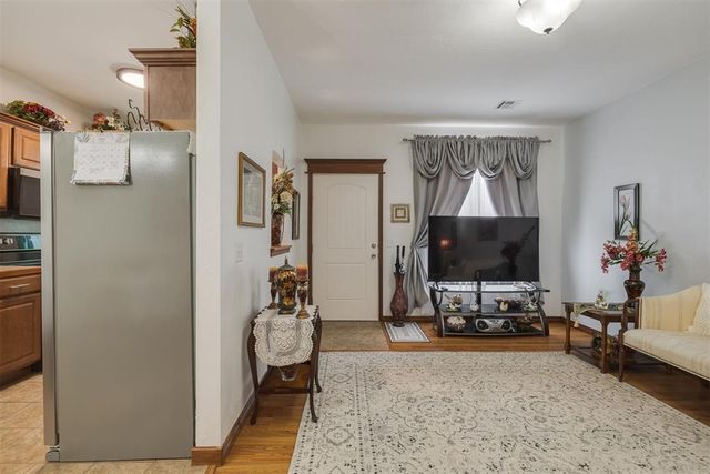 1812 Alameda Street 222, Norman, OK 73071