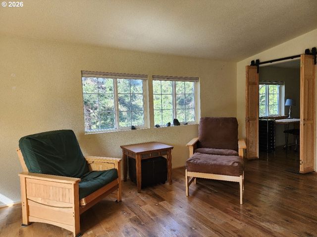 307 12TH St, Port Orford, OR 97465