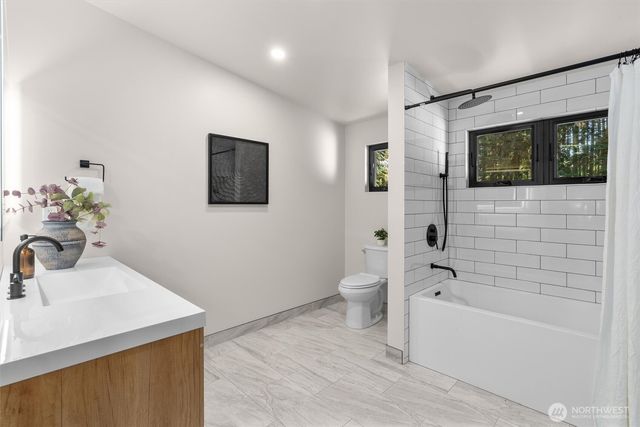 12930 SW 204th Street, Vashon, WA 98070