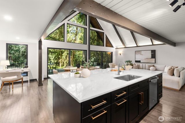 12930 SW 204th Street, Vashon, WA 98070