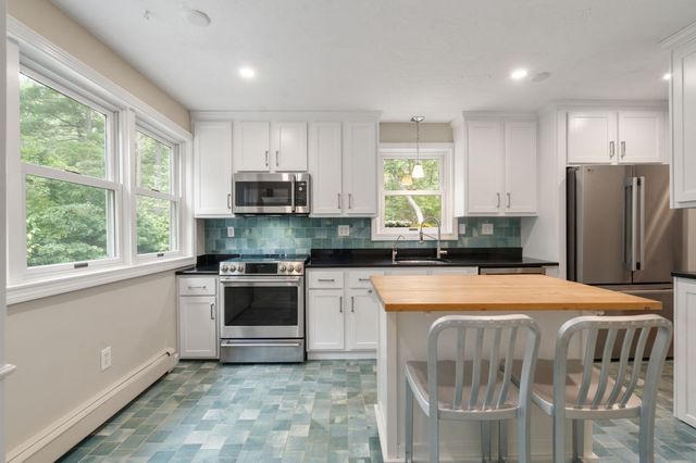 3 Goulding St. East, Sherborn, MA 01770