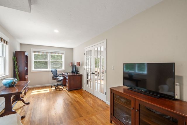 3 Goulding St. East, Sherborn, MA 01770