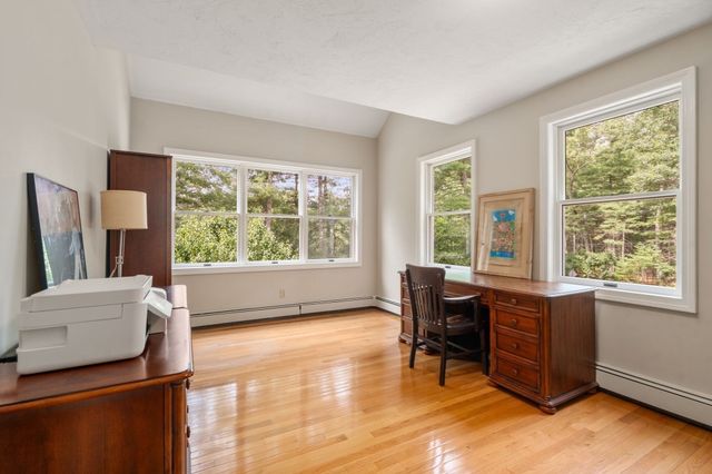 3 Goulding St. East, Sherborn, MA 01770