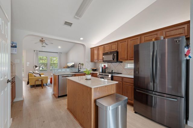 803 Brazos Bend DR, Cedar Park, TX 78613
