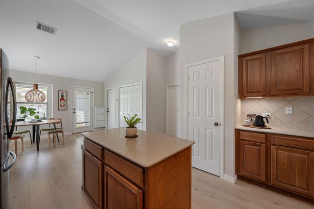 803 Brazos Bend DR, Cedar Park, TX 78613