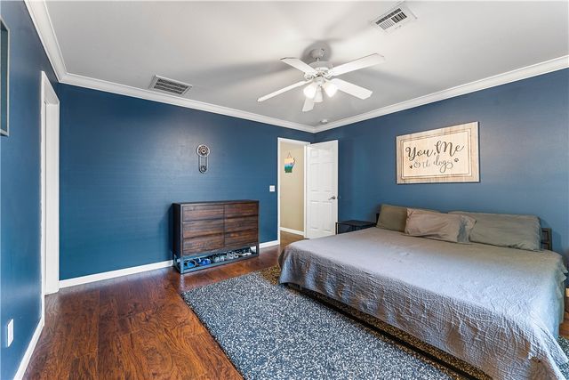 817 SE E Court, Bentonville, AR 72712