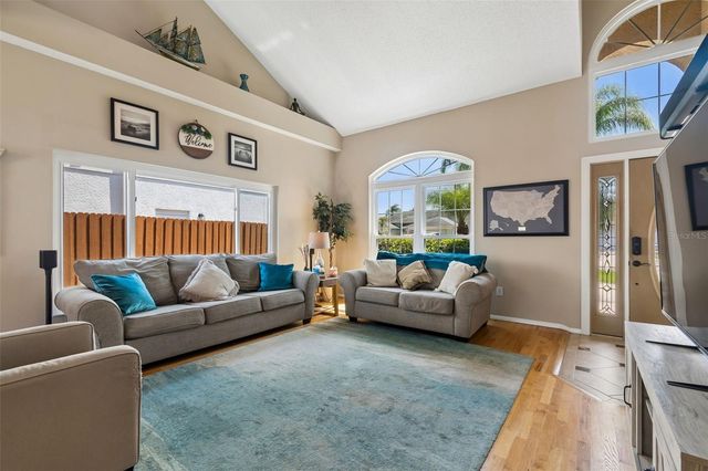 11415 WHISPERING HOLLOW, Tampa, FL 33635